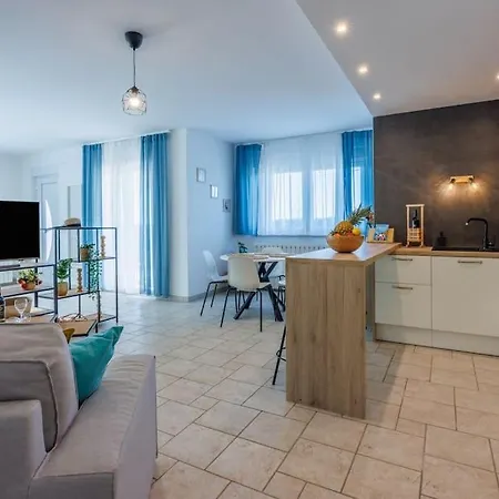 Apartment Luxe Blue *