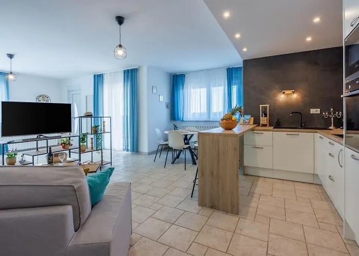 アパート Luxe Blue *